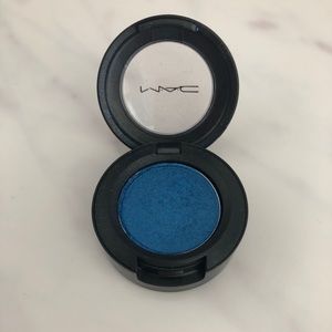 Mac cosmetics eye shadow